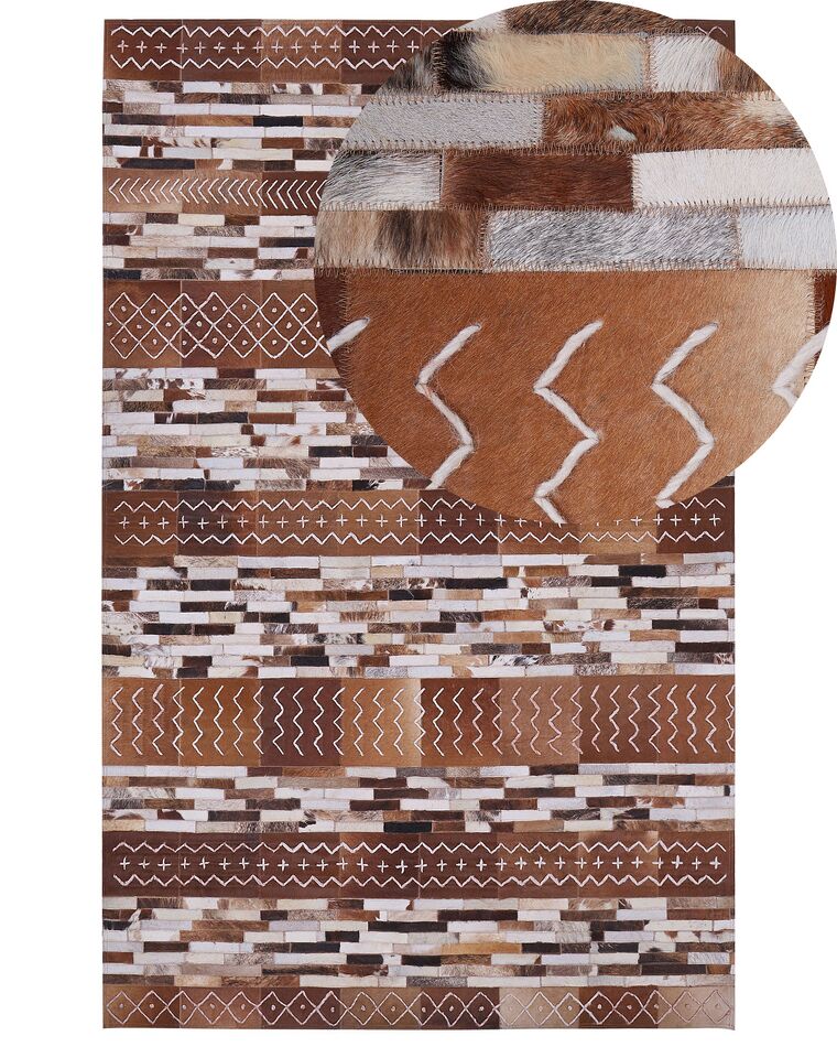 Tapis patchwork en cuir marron 140 x 200 cm HEREKLI_764688