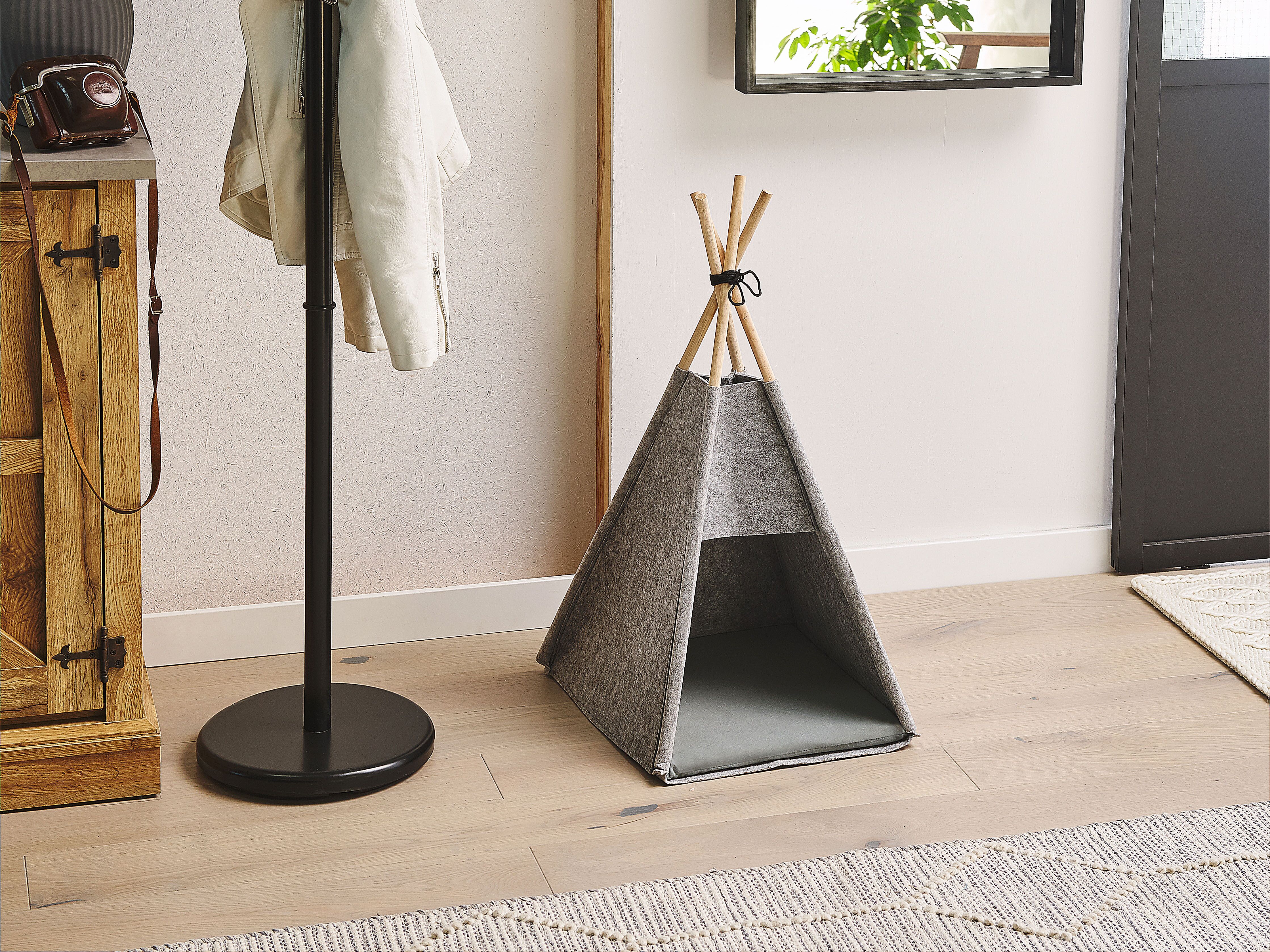 Felt Pet Teepee 35 X 40 Cm Grey Ulubey Beliani Co Uk