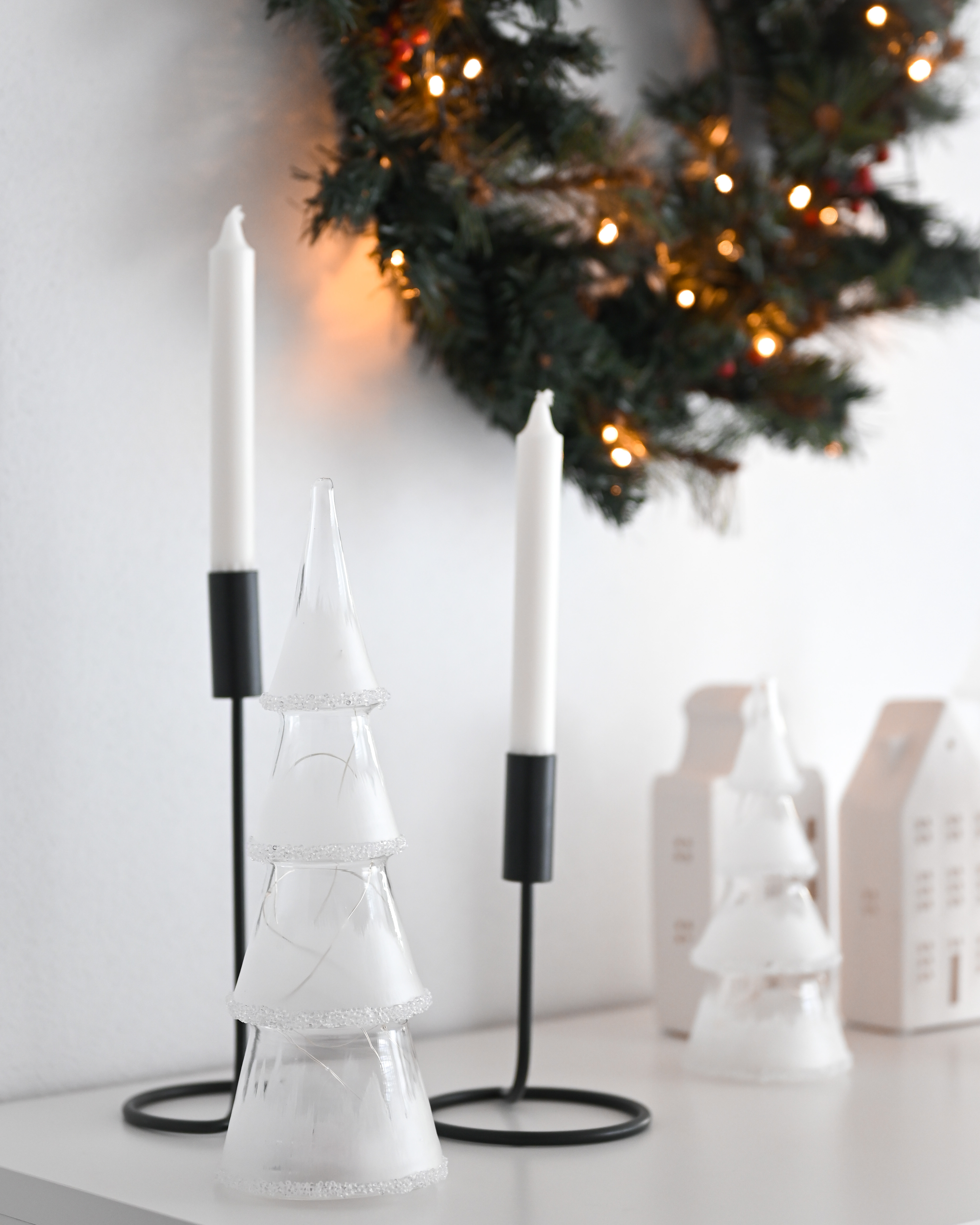 Fehér Karácsonyfák Üvegből Háromdarabos Szettben LED Világítással KIERINKI_847915