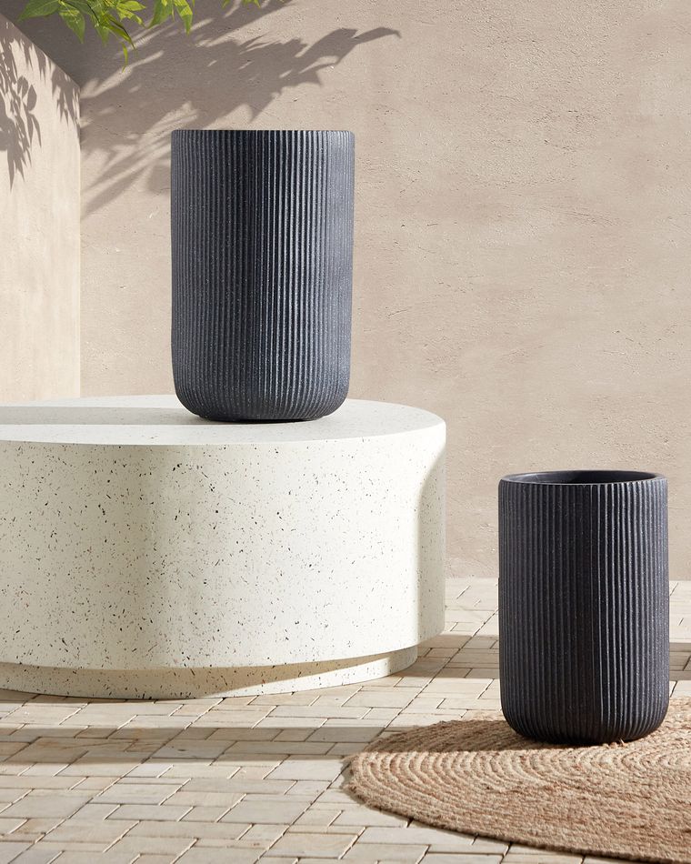 Plant Pot ⌀ 30 cm Black EANTIO | Beliani.co.uk