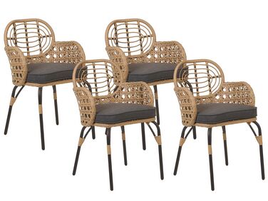 Set med 4 stolar i konstrotting med dynor natur PRATELLO