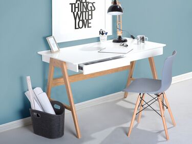 Skrivebord med 2 skuffer hvit 120x70 cm SHESLAY