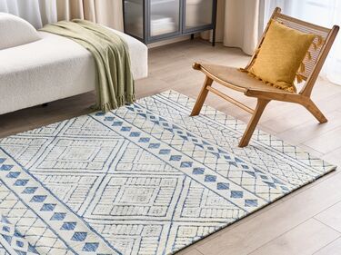 Area Rug 160 x 230 cm White and Blue MARGAND