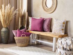 Koristetyyny puuvilla valkoinen/keltainen 45 x 45 cm CALATHEA Koristetyyny puuvilla valkoinen/keltainen 45 x 45 cm CALATHEA