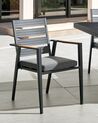 Conjunto de 4 sillas de jardín de metal negro/gris/madera clara TAVIANO_841714