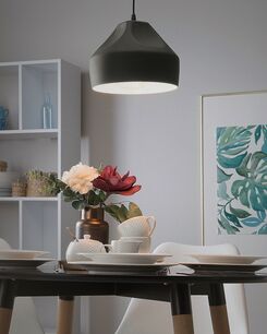 Riippuvalaisin metalli musta EVINOS