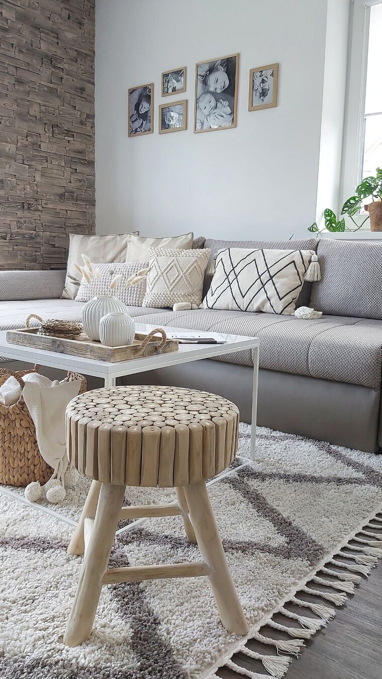 Bedside Table Light Wood NAMPA Beliani.co.uk