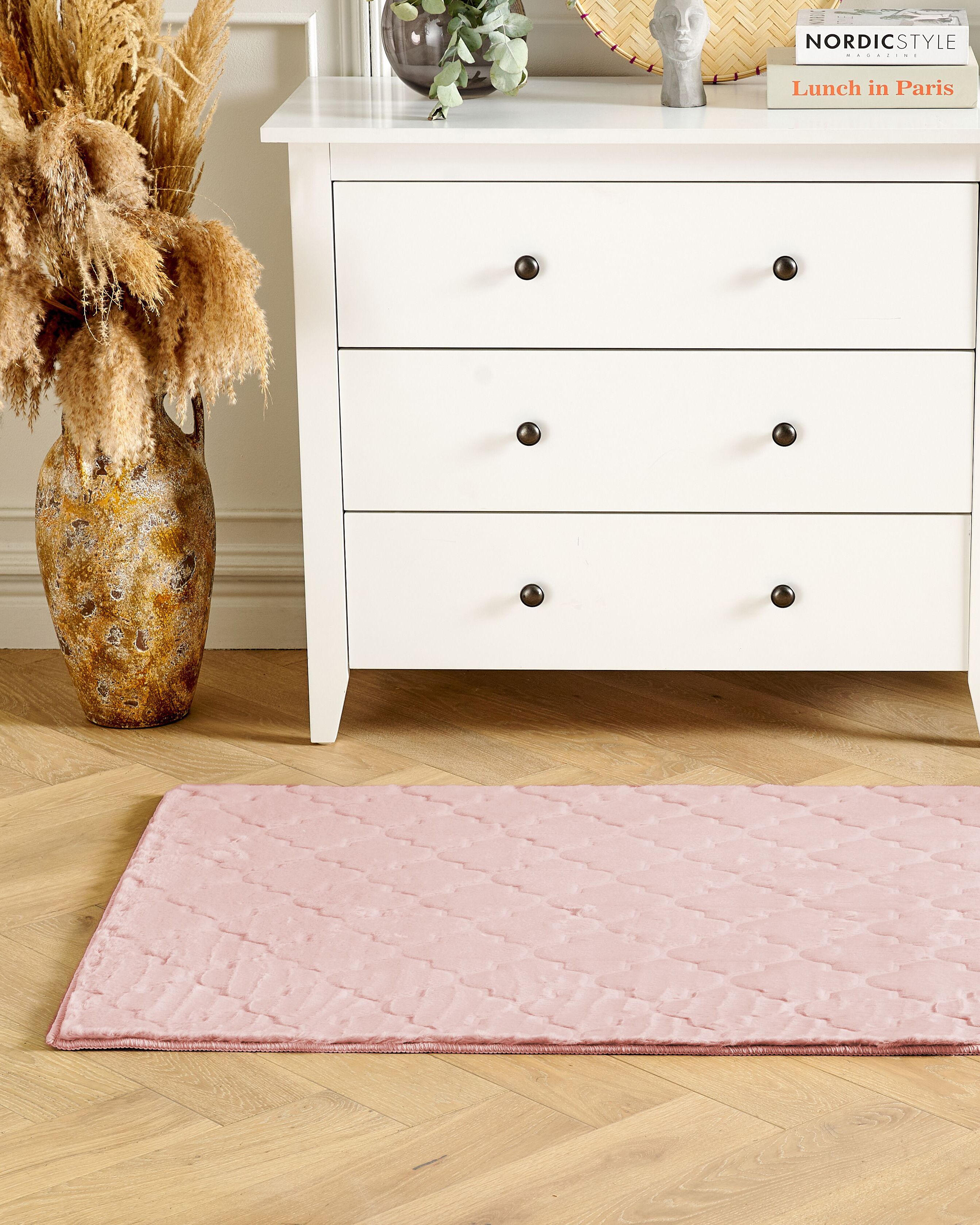 Faux Rabbit Fur Rug 80 x 150 cm Pink GHARO | Beliani.pl