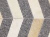 Kožený koberec 160 x 230 cm sivá/béžová BAGGOZE_780489