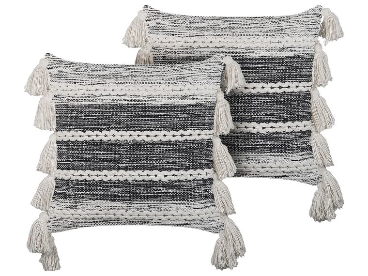 Set of 2 Cotton Cushions with Tassels 45 x 45 cm Black and White ROCHEA_839946