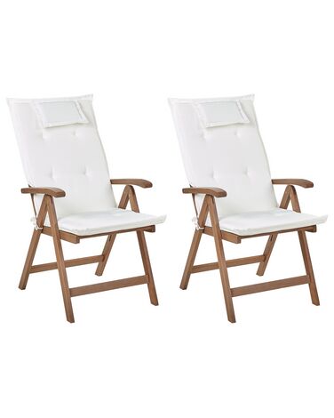 Conjunto 2 cadeiras de jardim em madeira escura de acácia e almofadas branco creme AMANTEA
