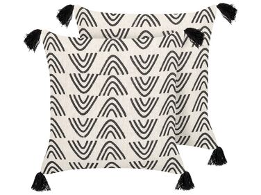 Set of 2 Cotton Cushions Geometric Pattern with Tassels 45 x 45 cm White and Black MAYS