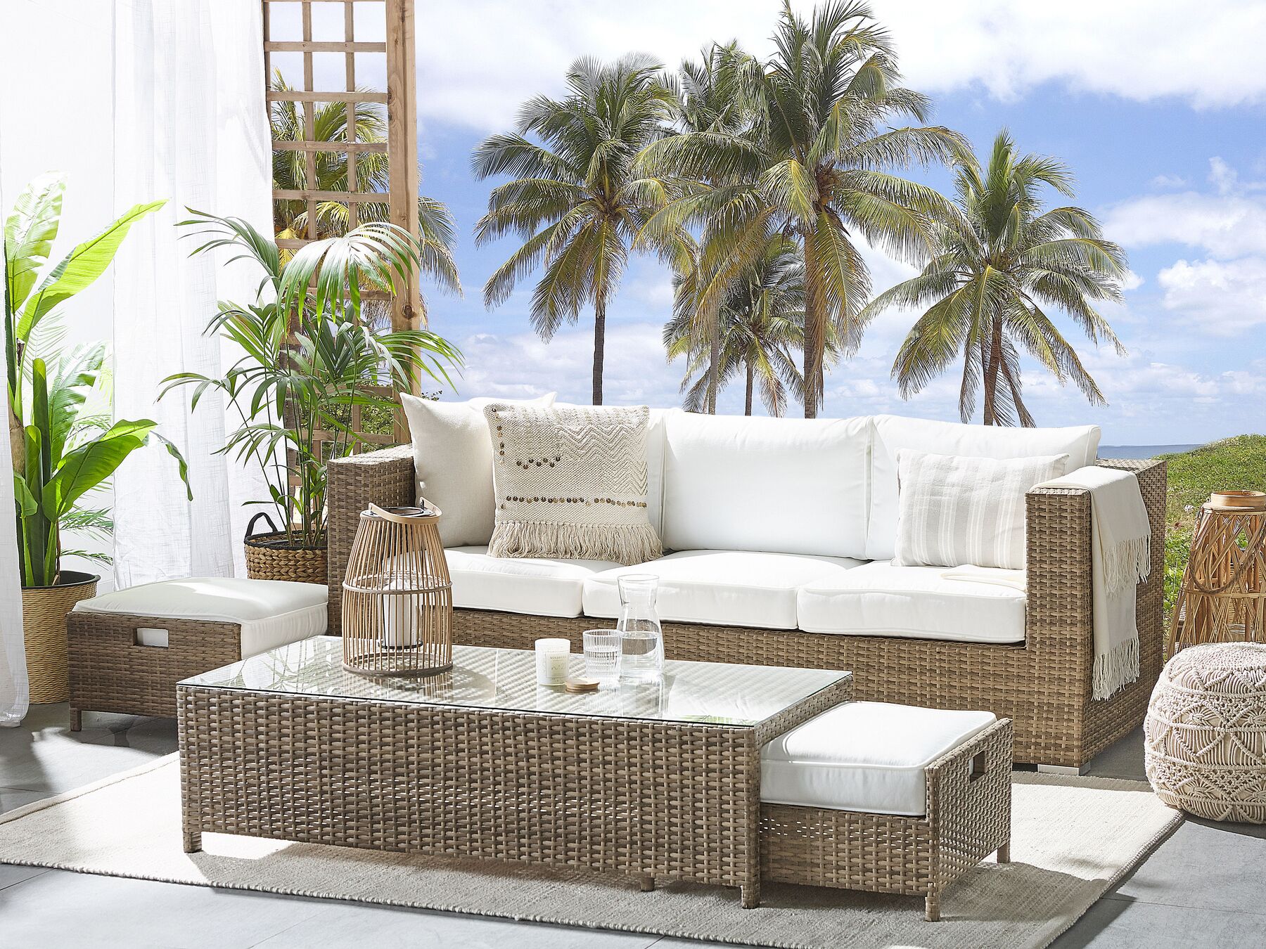 Lounge Set Rattan braun 5-Sitzer Auflagen weiß BELLUNO | Beliani.de