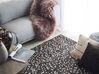 Kožený koberec 140 x 200 cm hnedý AKKESE_764584