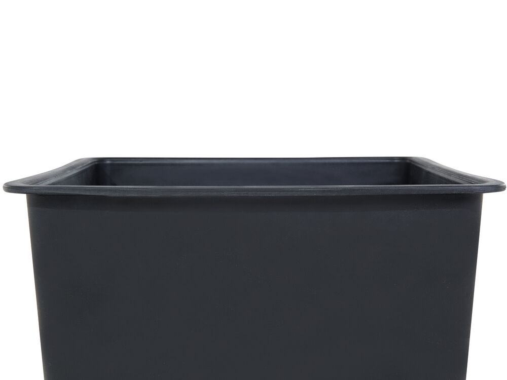3 square pots