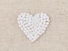 Almofada decorativa padrão de corações em algodão creme 30 x 50 cm GAZANIA_893238