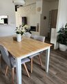 Mesa de jantar em madeira clara com pernas brancas 150 x 90 cm GEORGIA_842618