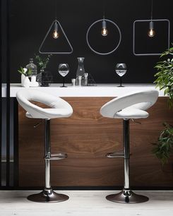 Baarijakkara keinonahka valkoinen 2 kpl PEORIA Baarijakkara keinonahka valkoinen 2 kpl PEORIA