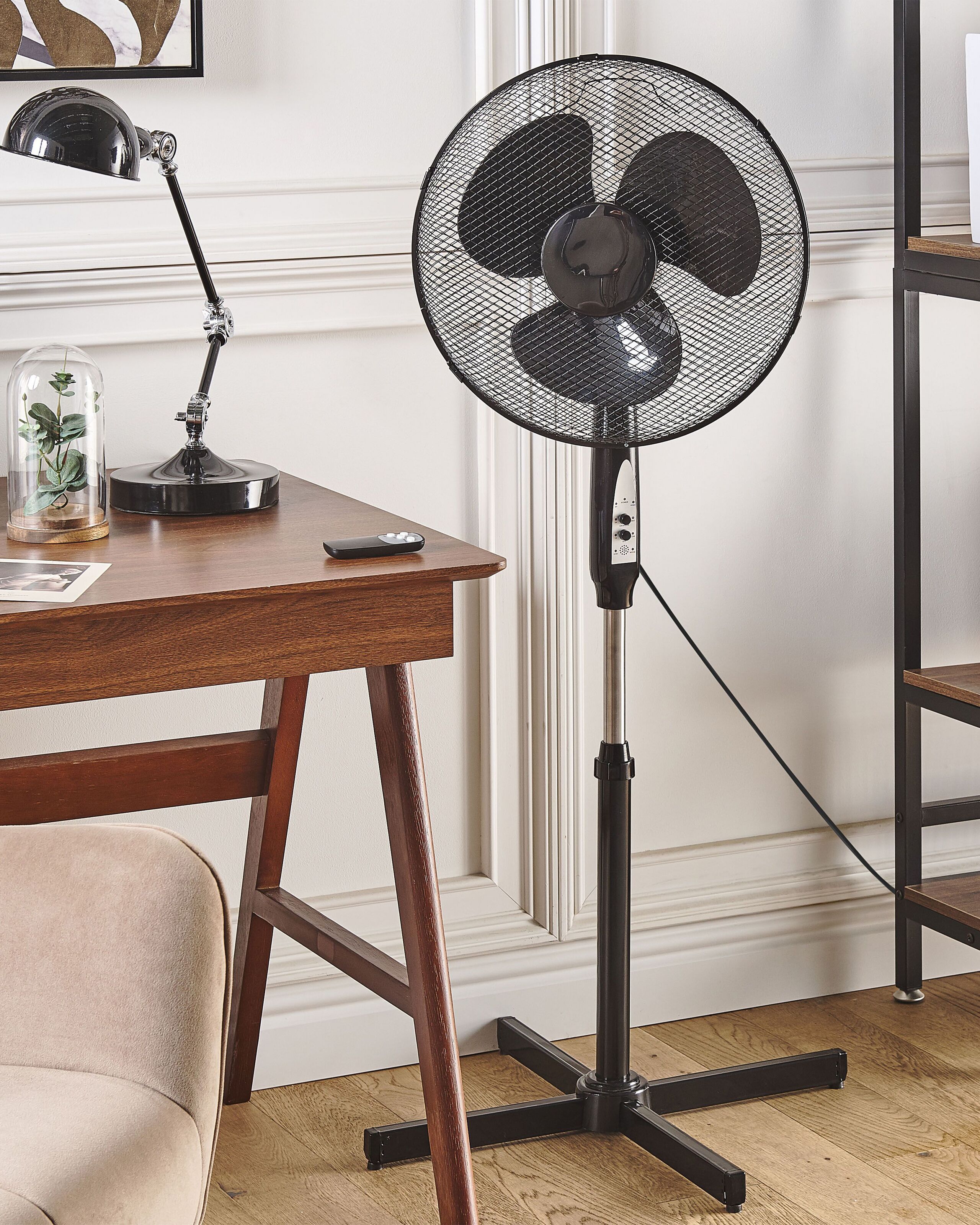 Ventoinha de pé preta SPAY