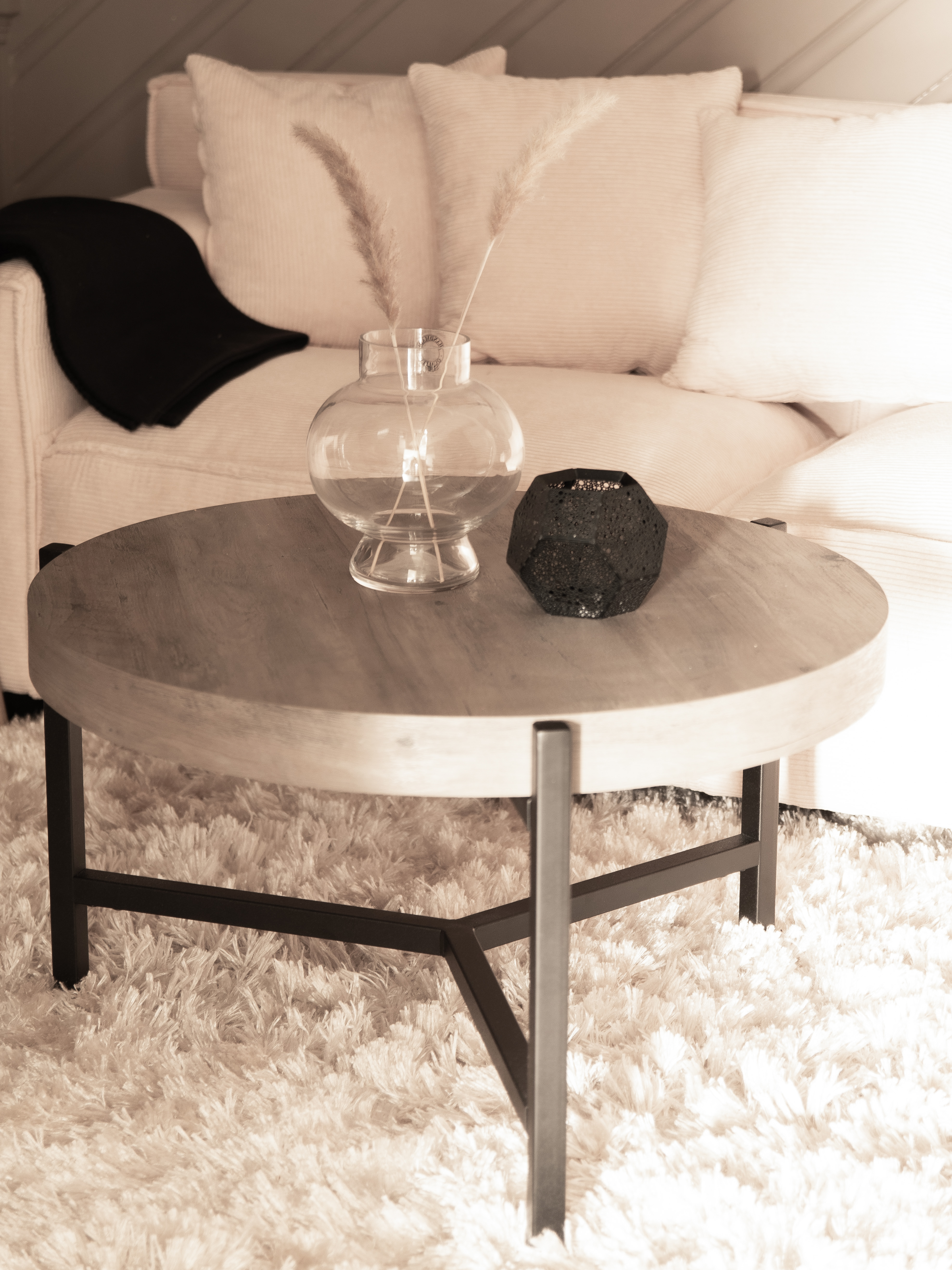 Kávový stolek šedý imitace betonu BONITA_823563