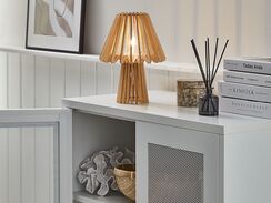 Pöytävalaisin vaalea puu CLYDE Pöytävalaisin vaalea puu CLYDE