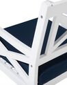 Chaise de jardin blanche avec coussin bleu marine BALTIC_720459