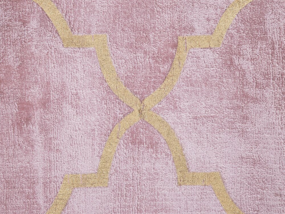 Teppich rosa/gold 140 x 200 cm marokkanisches Muster YELKI | Beliani.de