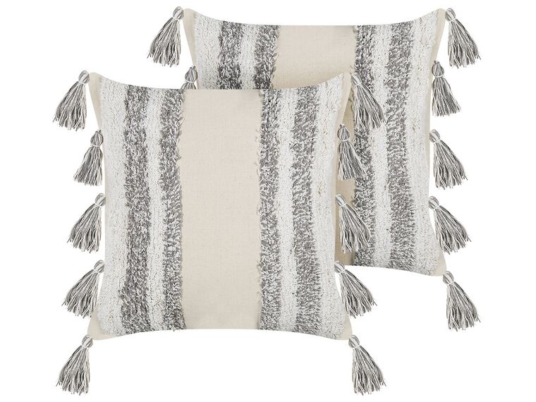 Set of 2 Tufted Cotton Cushions with Tassels 45 x 45 cm Beige and Grey HELICONIA_835158