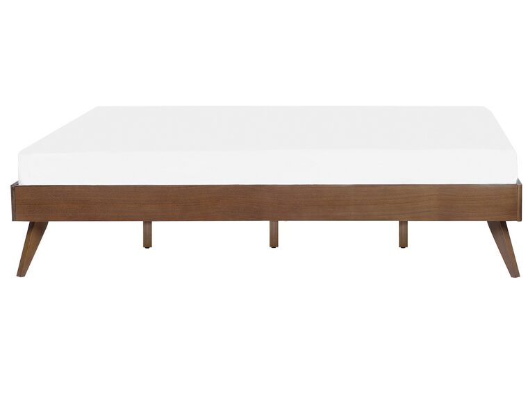 Bett dunkler Holzfarbton Lattenrost 140 x 200 cm BERRIC Beliani at