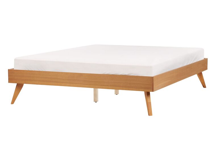 Bed hout lichthout 140 x 200 cm BERRIC_912526