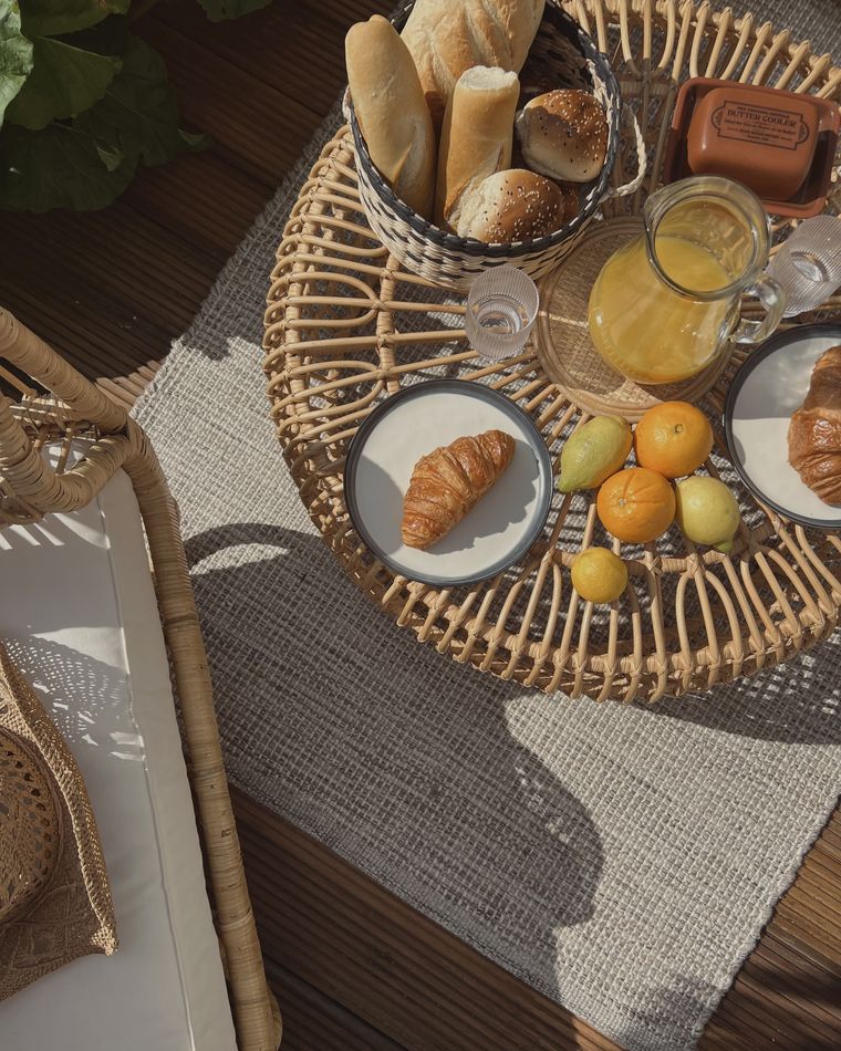 Table basse ronde en rotin naturel et verre D85 FARO Table basse ronde en rotin naturel et verre D85 FARO