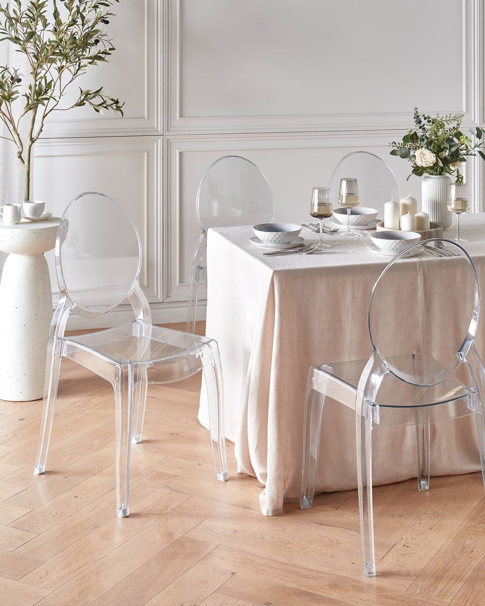Lot de 4 chaises de salle à manger transparentes MERTON  Beliani.fr
