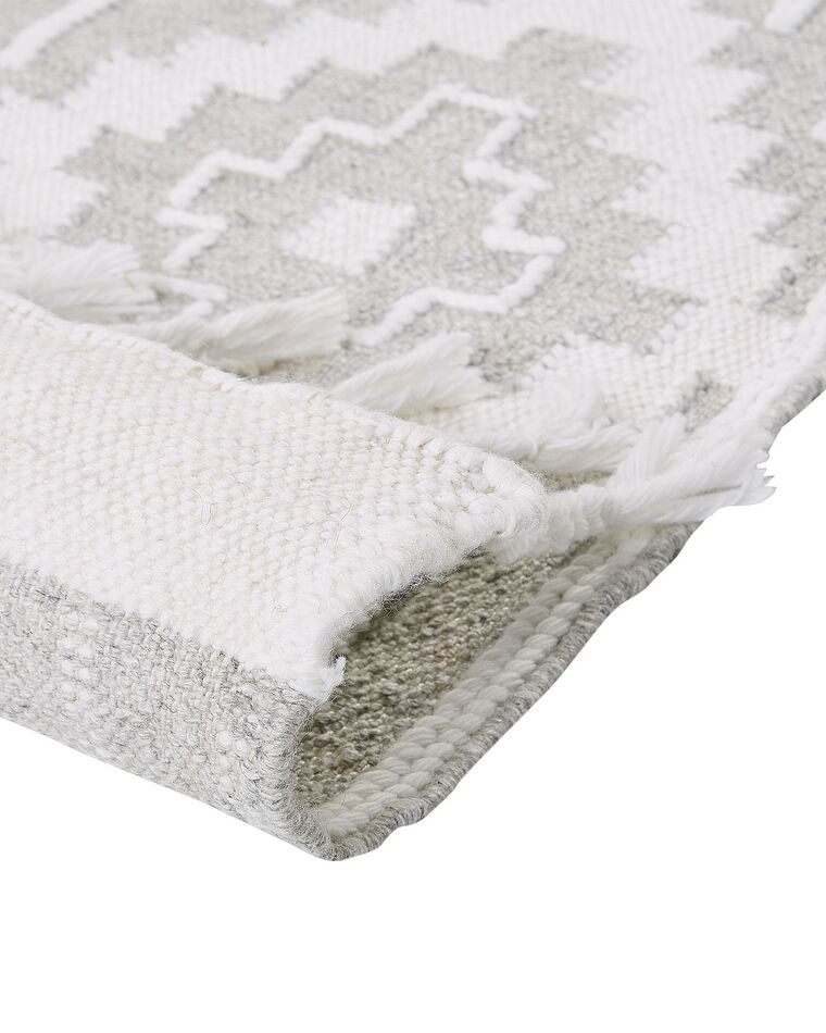 Outdoor Teppich grau / weiß 80 x 150 cm orientalisches Muster Kurzflor