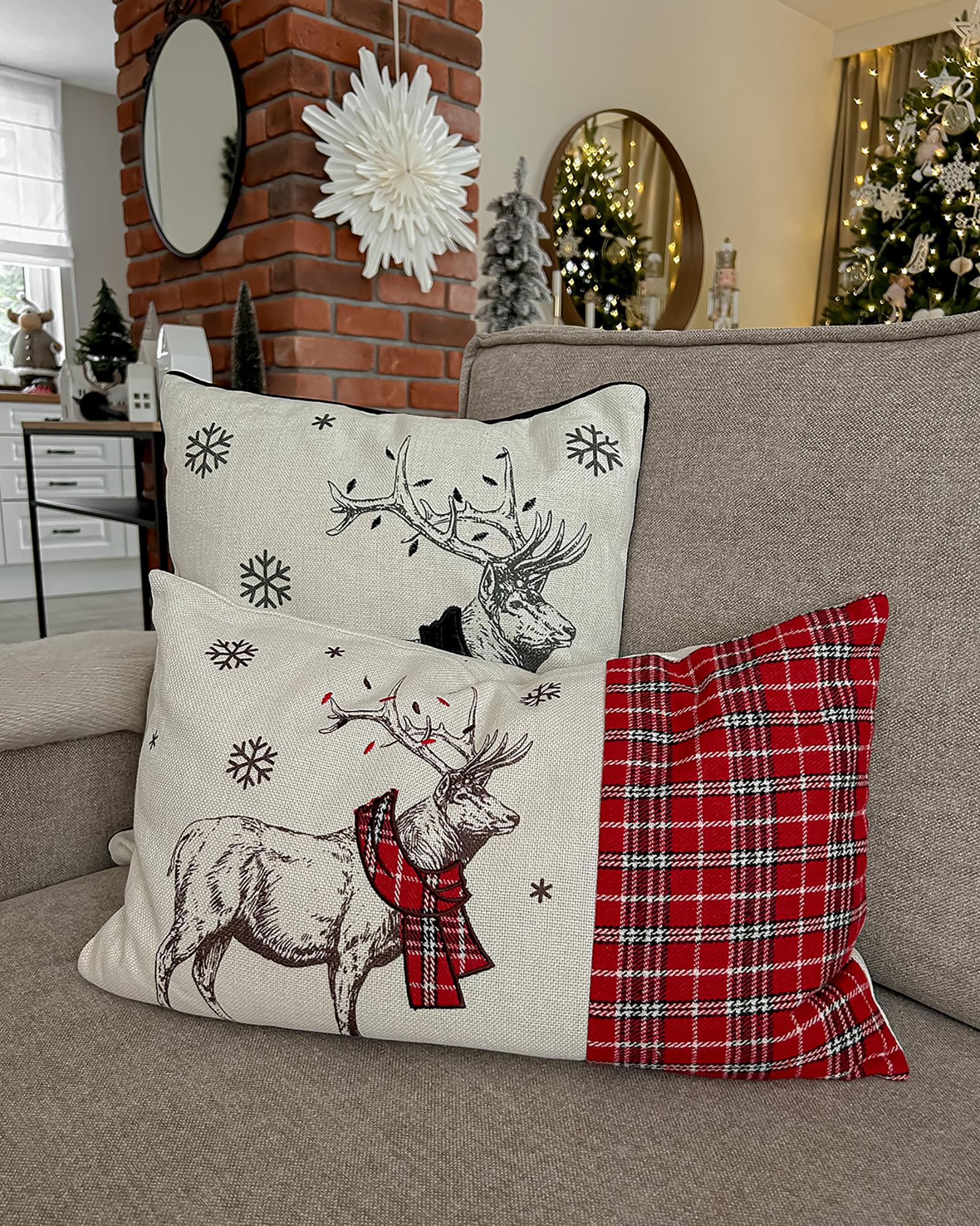 Set of 2 Cushions Reindeer Motif 30 x 50 cm Red and White SVEN_907454