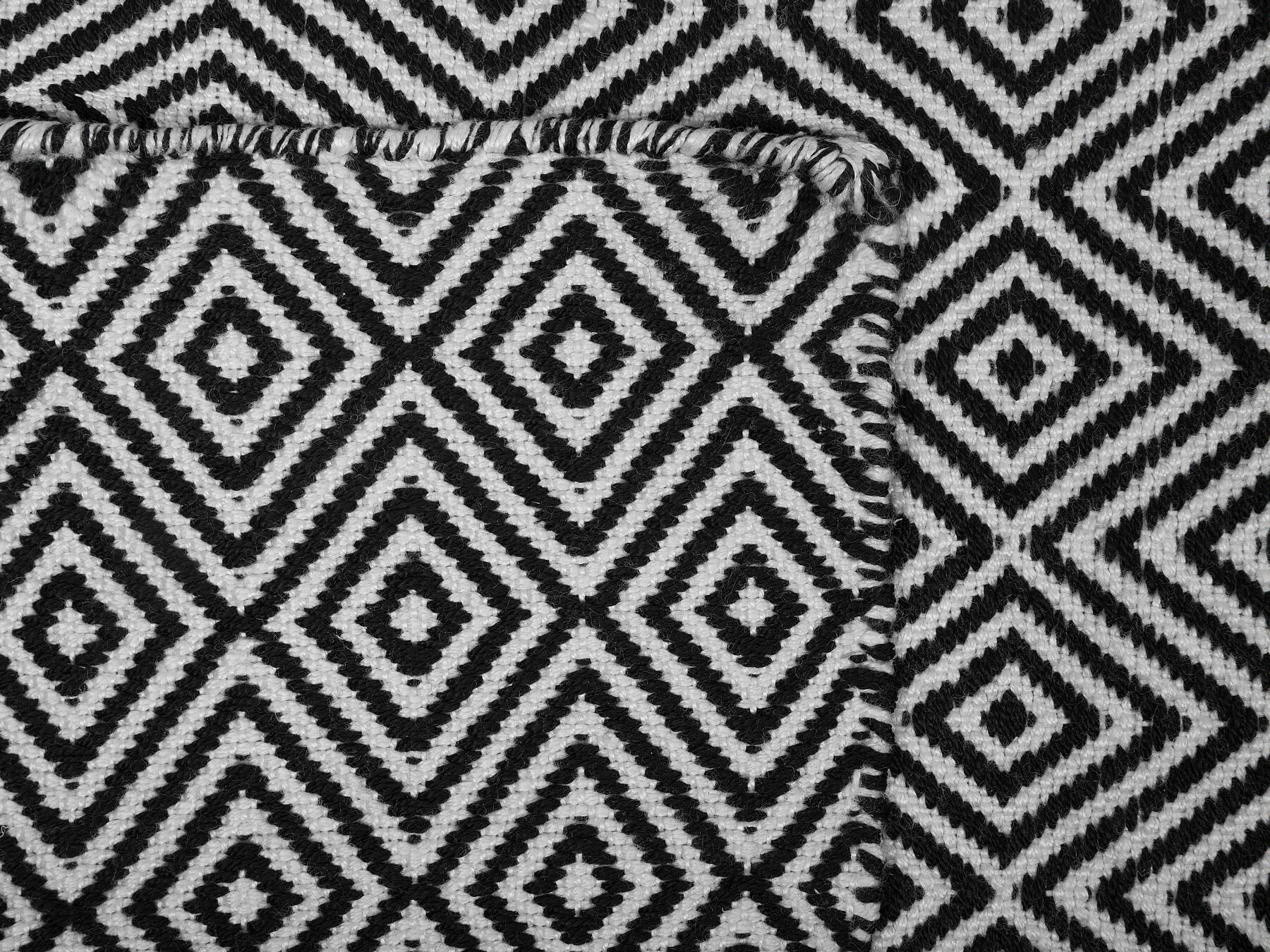 Outdoor Teppich schwarz/weiß 160 x 230 cm IMIRCIK | Beliani.de