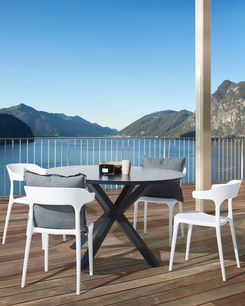 Tuoli muovi valkoinen 4 kpl GUBBIO Tuoli muovi valkoinen 4 kpl GUBBIO