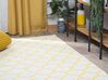  Kanárkově žlutý oboustranný koberec s geometrickým vzorem 140x200 cm AKSU_840668