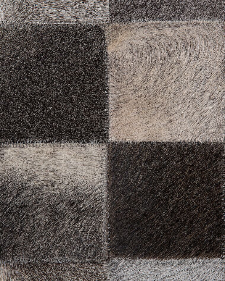 Round Cowhide Area Rug ⌀ 140 cm Grey BERGAMA Beliani.co.uk