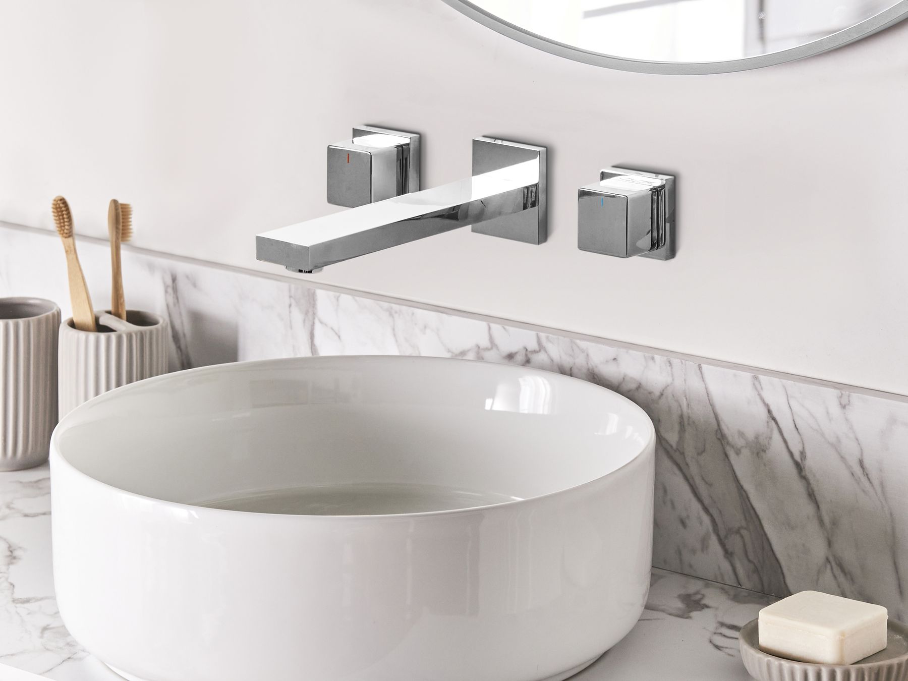 Bateria umywalkowa ścienna srebrna PAILON_986779