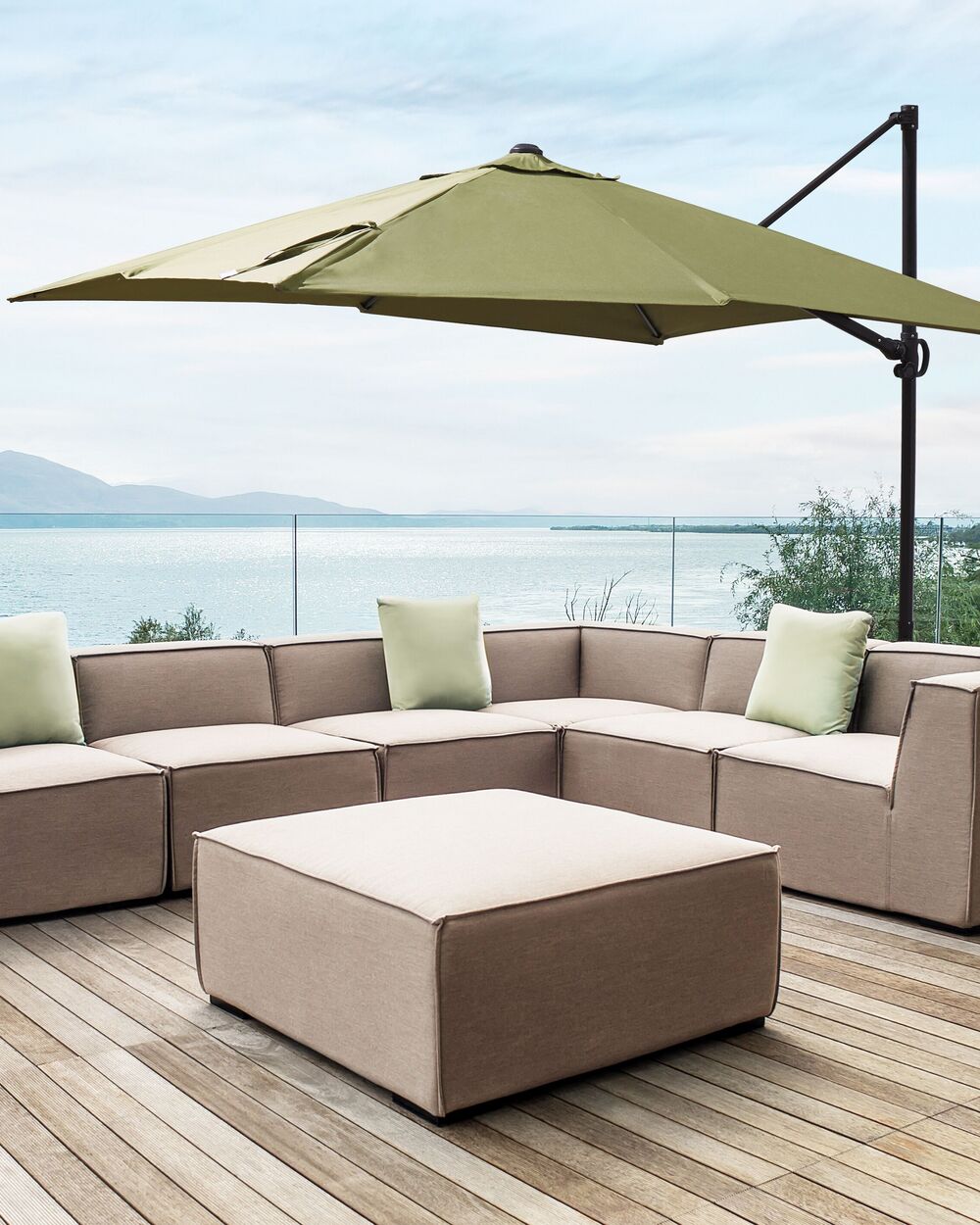 Cantilever Parasol 2.45 x 2.45 m Green MONZA II Beliani.at
