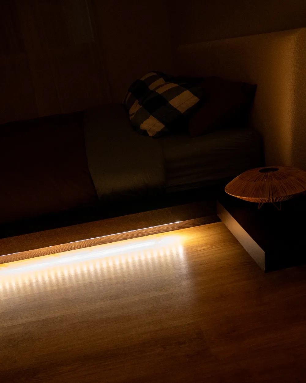 Bed with LED Boucle ZEN 180 x 200 cm (EU Super King) LED Dark Ash Wood_1034097