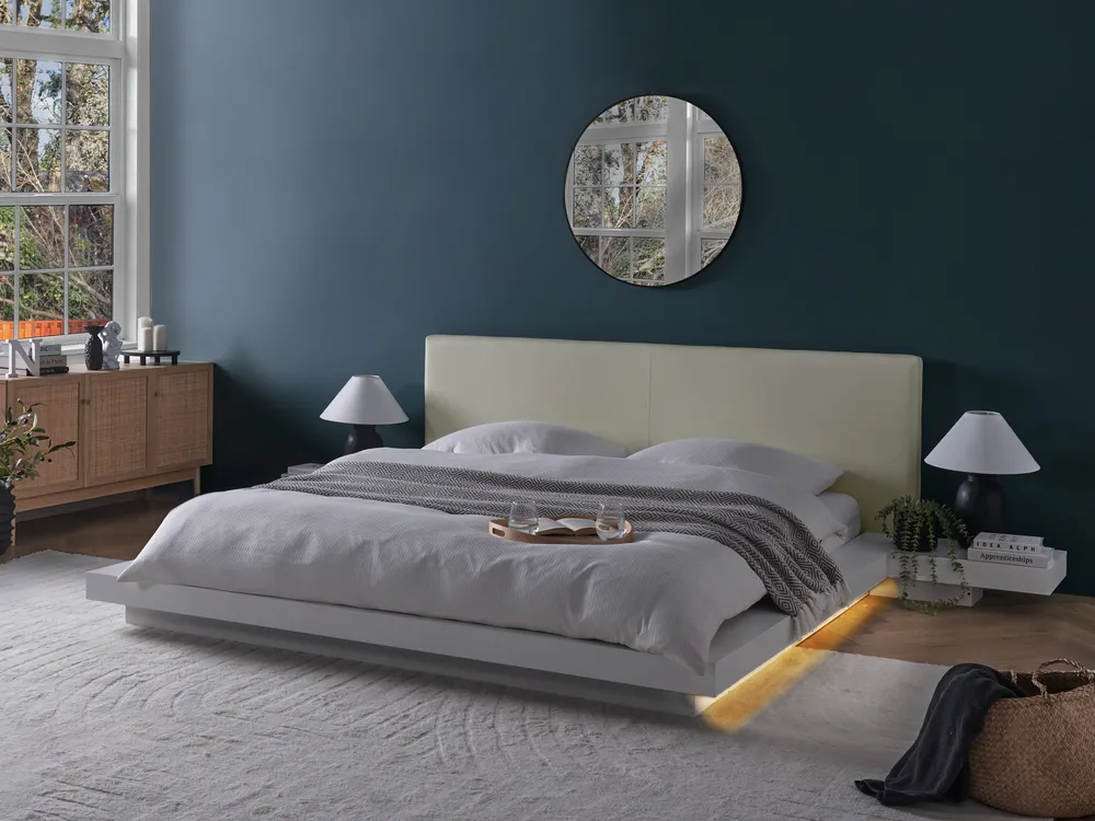 Łóżko LED Ekoskóra ZEN 180 x 200 cm Biały