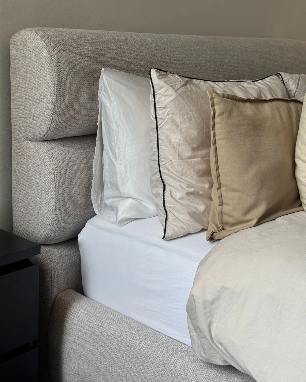 Ottoman Bed BONIFACIO Faux Linen Grey 140 x 200 cm (EU Double)_1082364