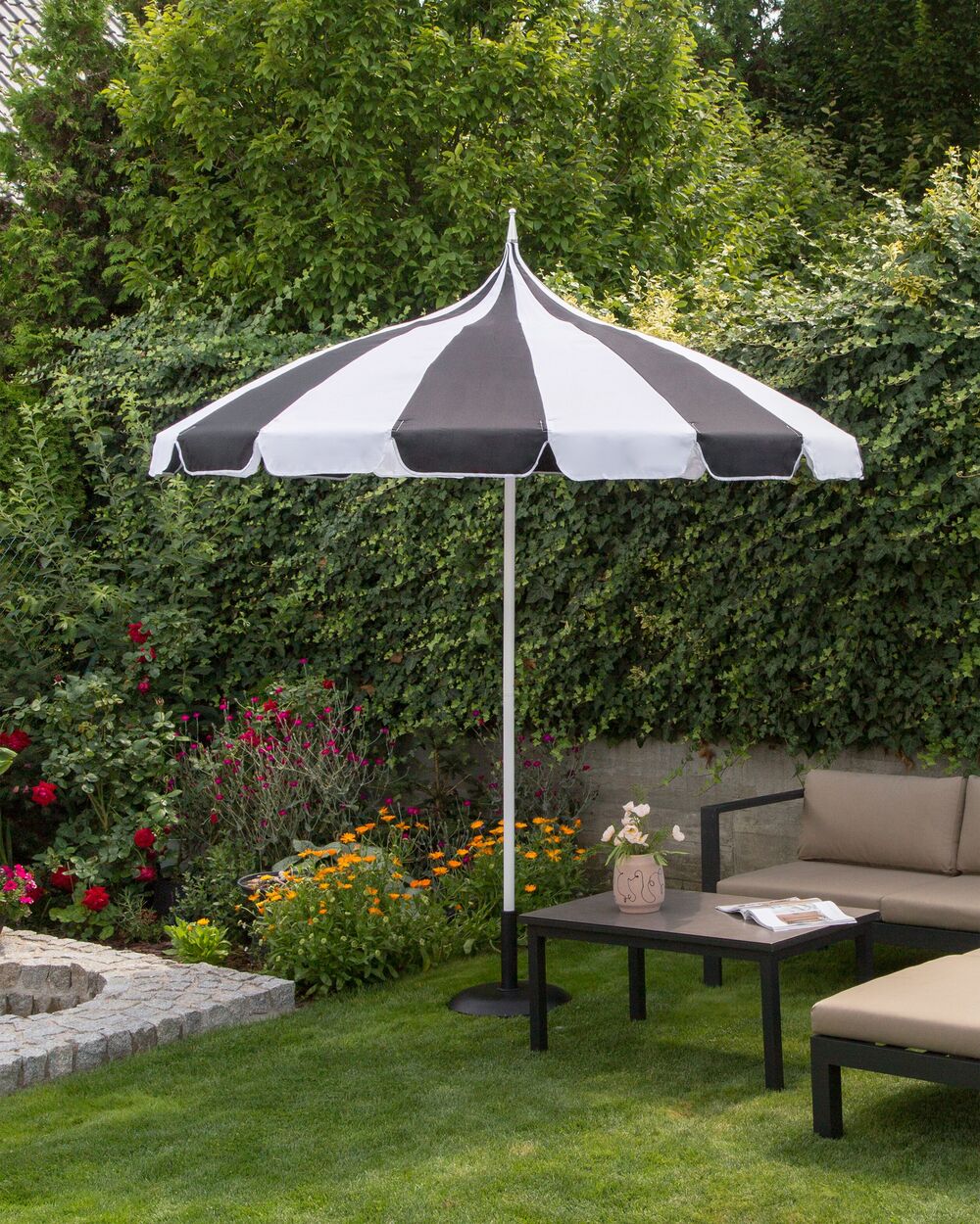 Garden Market Parasol 2.45 m Black and White MINOA Beliani