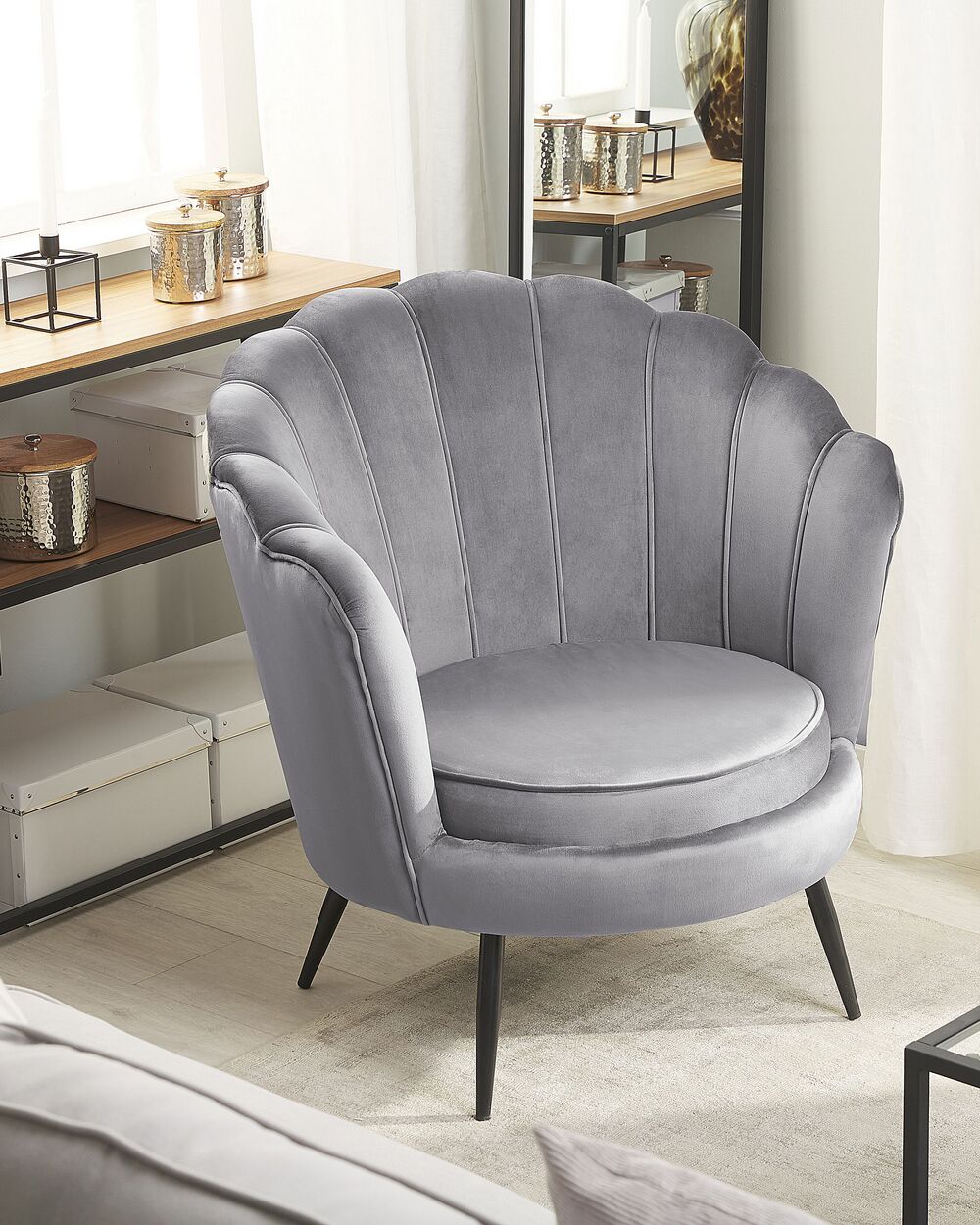 Armchair silver legs outlet