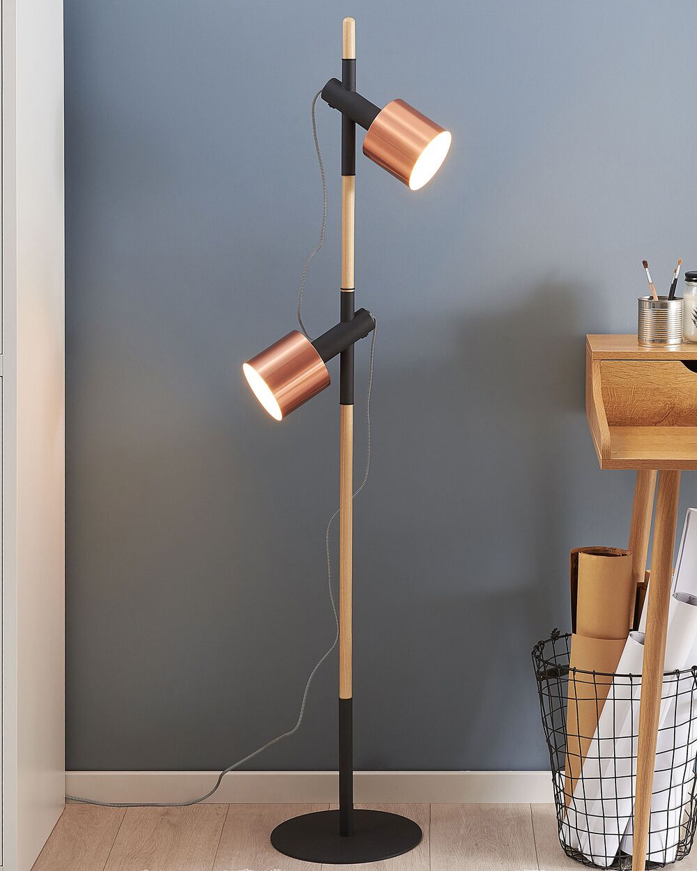 Beliani Lampada Da Tavolo LED Argento – Braccio Regolabile, Dimmabile Touch, 9W, 910 Lumen
