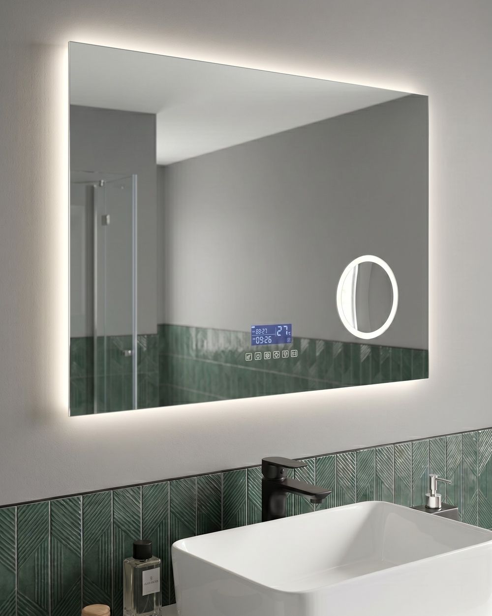 Specchio da bagno con luce LED MONTARON 80 cm 60 cm Argento