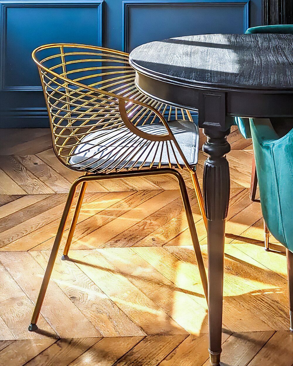 Set of 2 Dining Chairs HOBACK Metal Gold Beliani