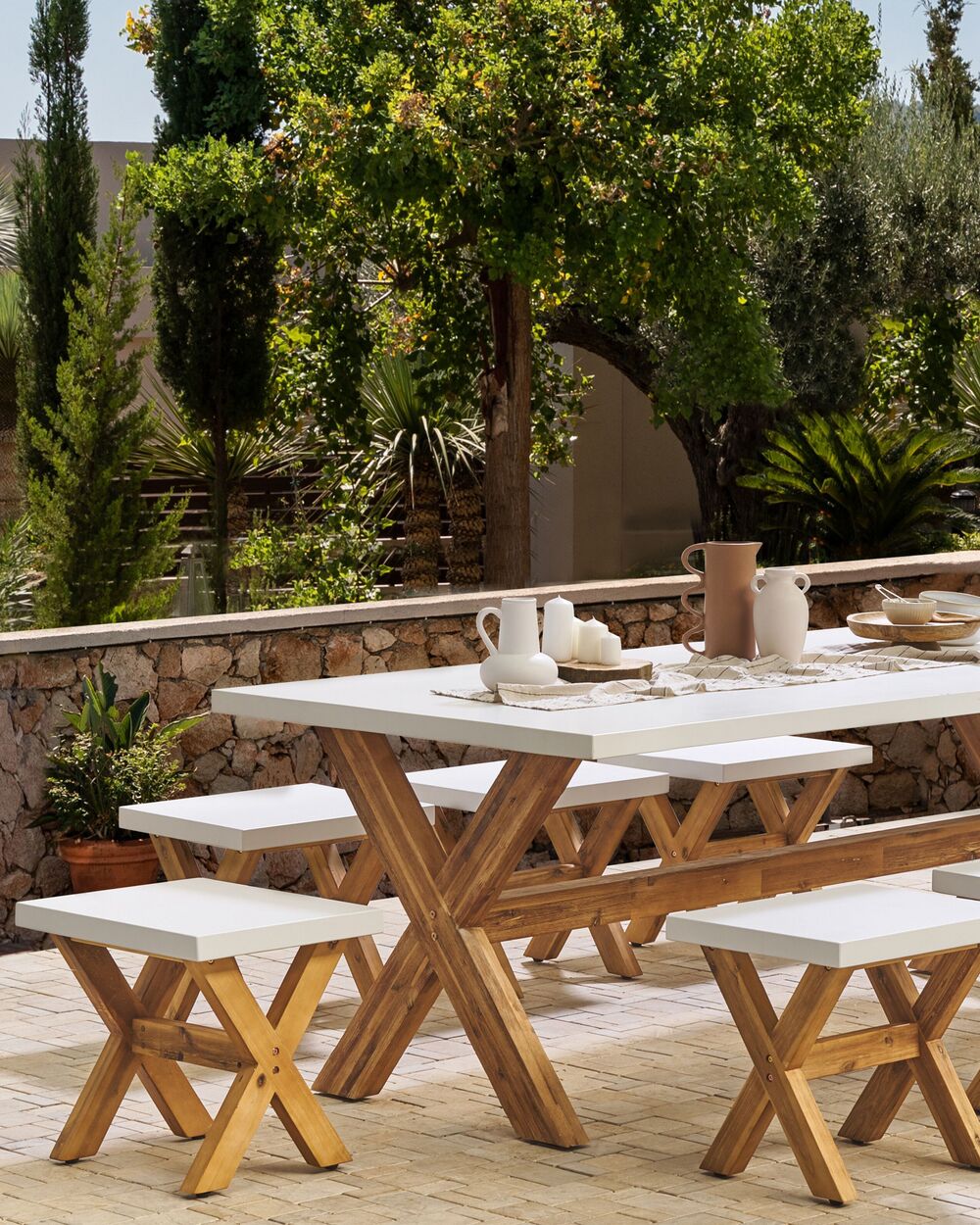 Faux Concrete Garden Stool White OLBIA Beliani