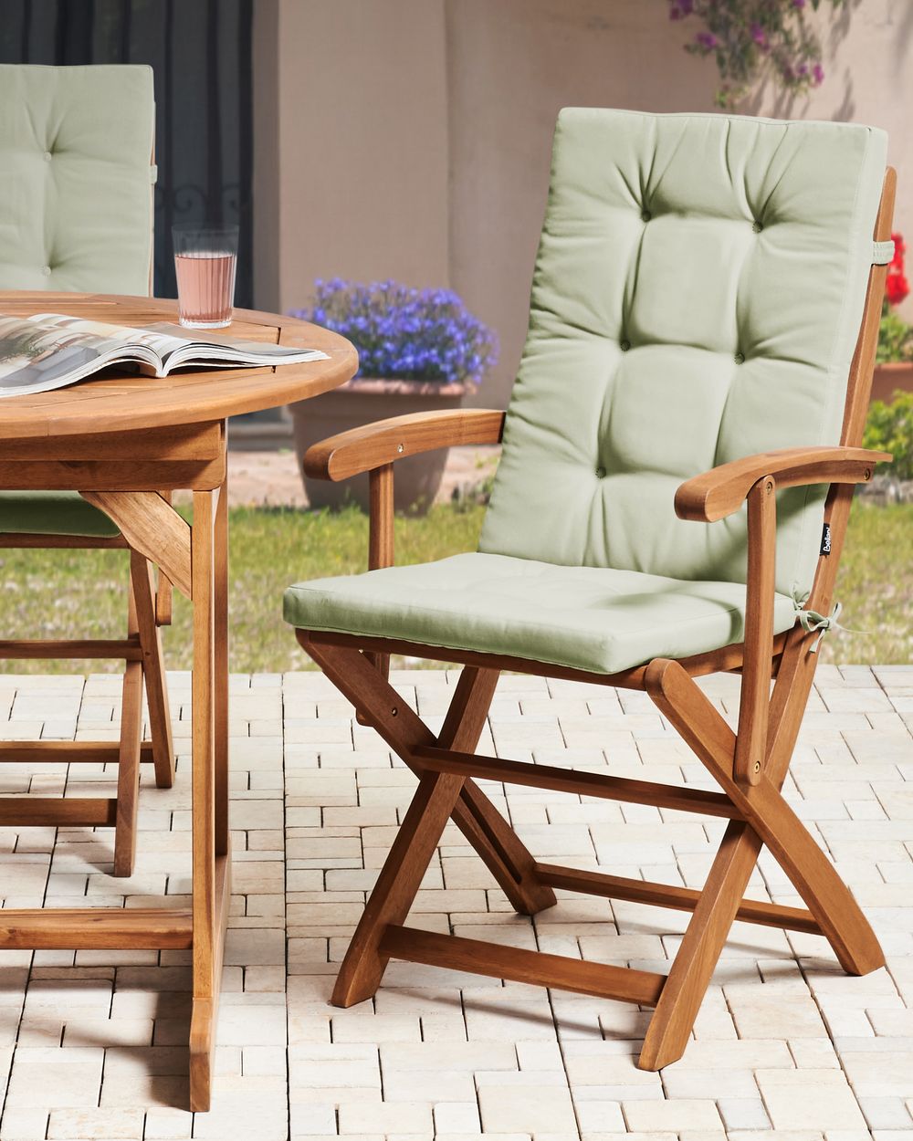 Set of 2 Garden Chairs JAVA Acacia Wood Light Brown | Beliani.co.uk